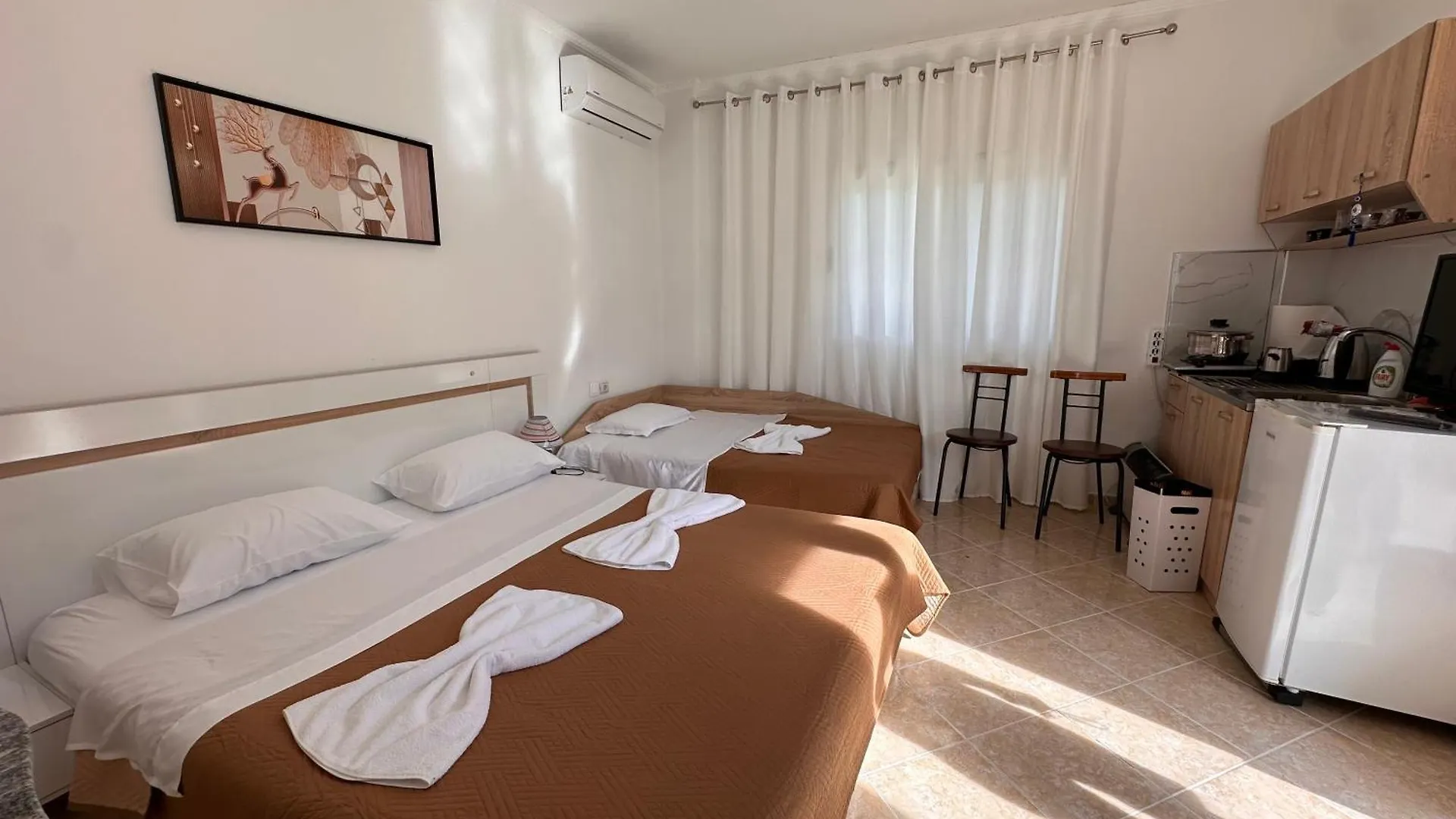 Calma Rooms Përmet 0*,